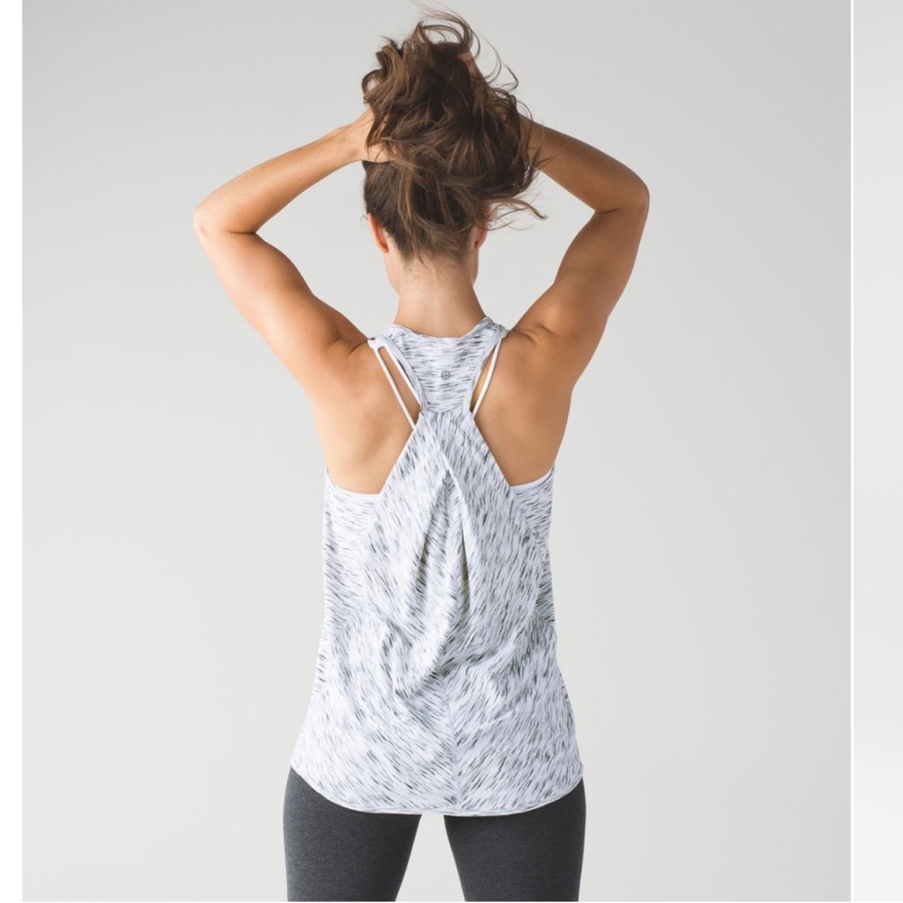 Lululemon Essential Tank Tiger 
Space Dye Black White (First Release)